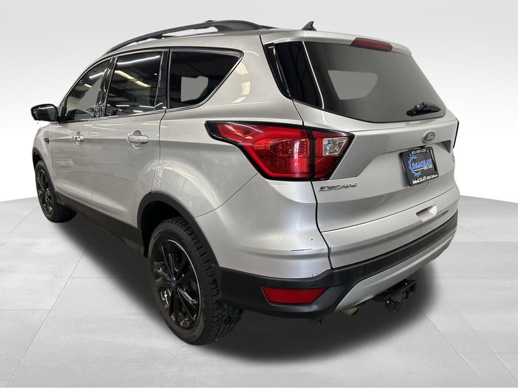 Used 2019 Ford Escape SEL image 3