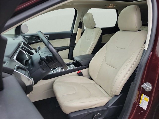 Used 2019 Ford Edge Titanium w/ Equipment Group 301A image 17