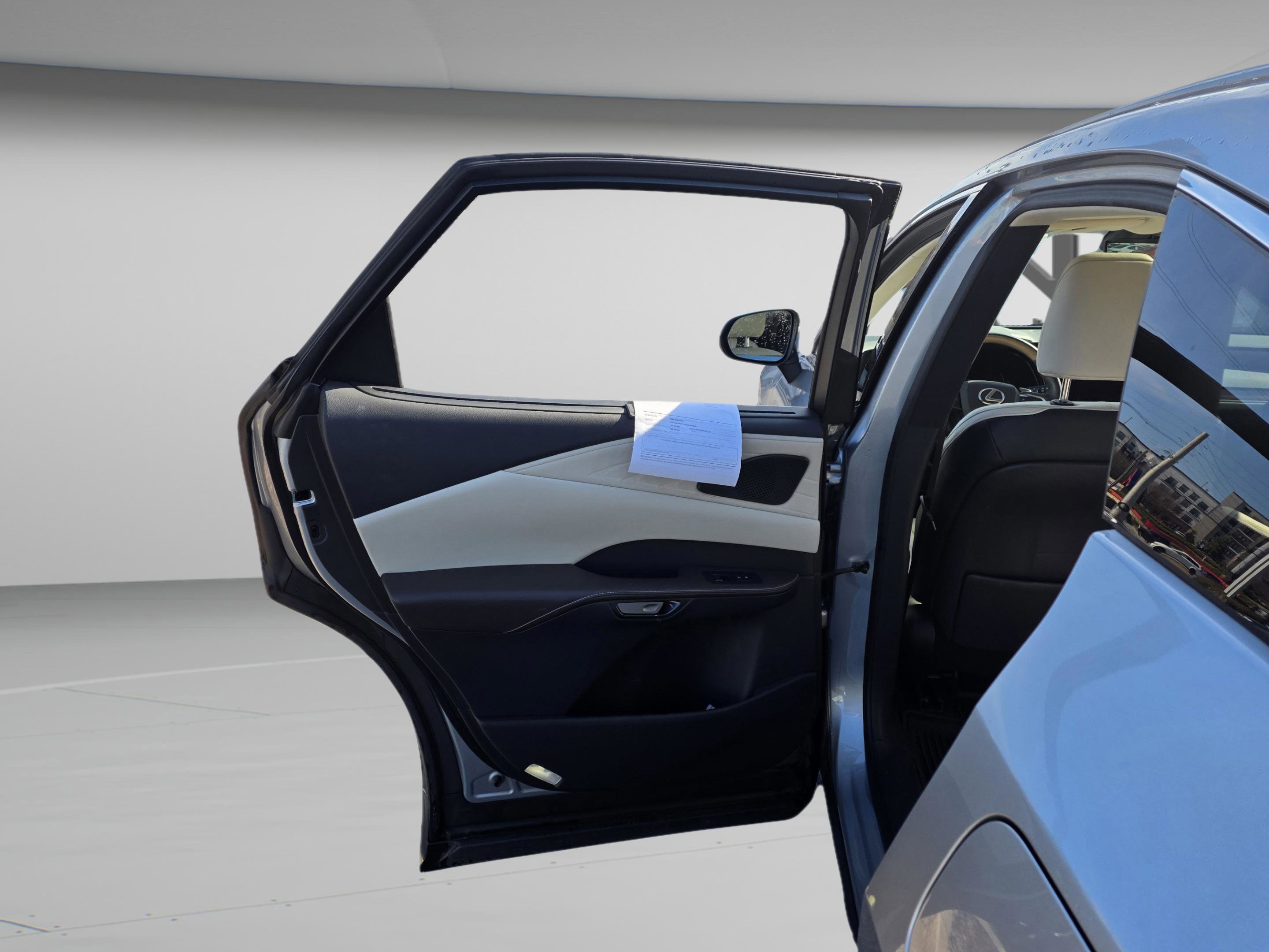 Certified 2023 Lexus RX 350 AWD w/ Accessory Package (Z1) image 28