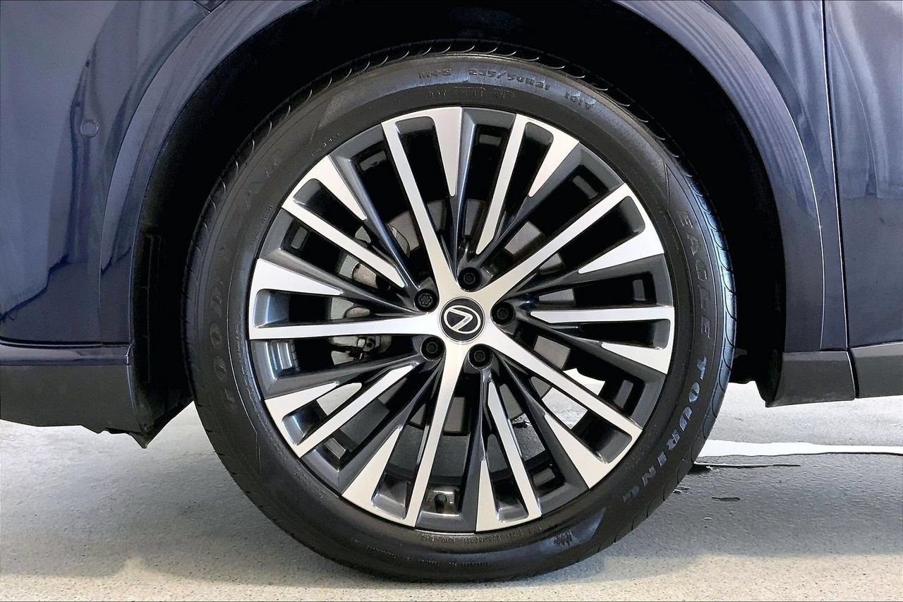 Used 2024 Lexus RX 350 Premium Plus w/ Convenience Package FWD image 7