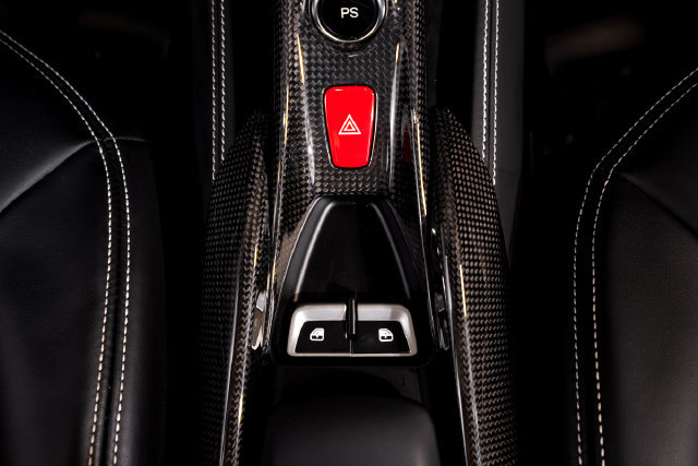 Used 2021 Ferrari F8 Tributo RWD image 48