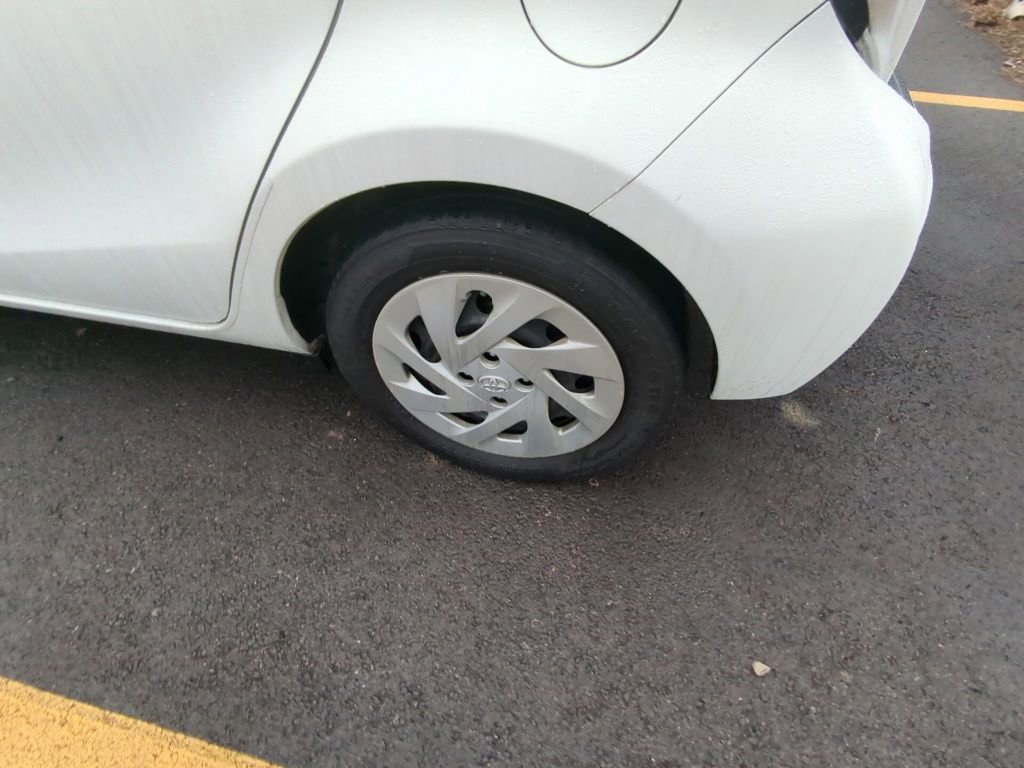 Used 2016 Toyota Prius C Two image 5