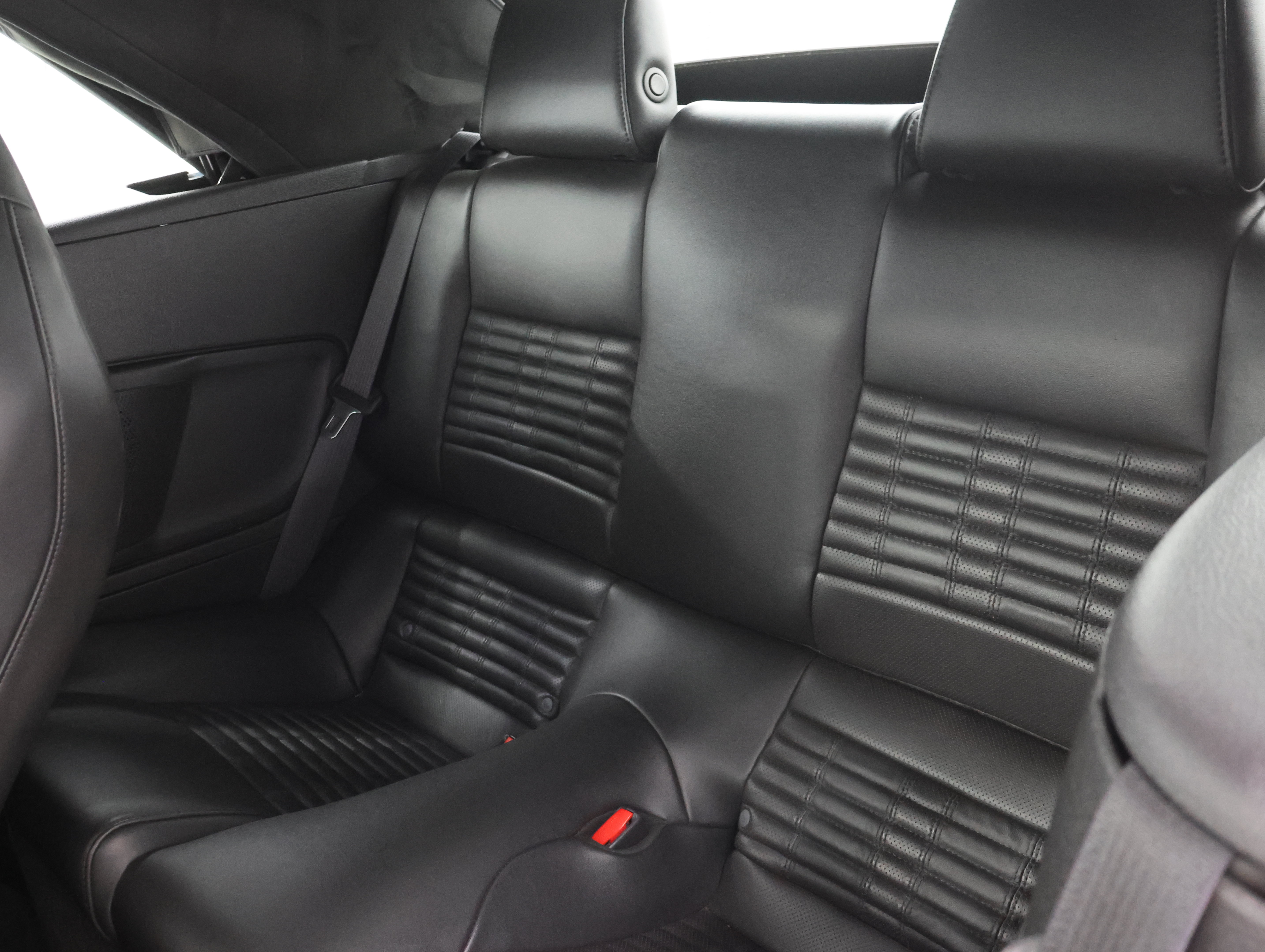 Used 2014 Ford Mustang Shelby GT500 RWD image 8
