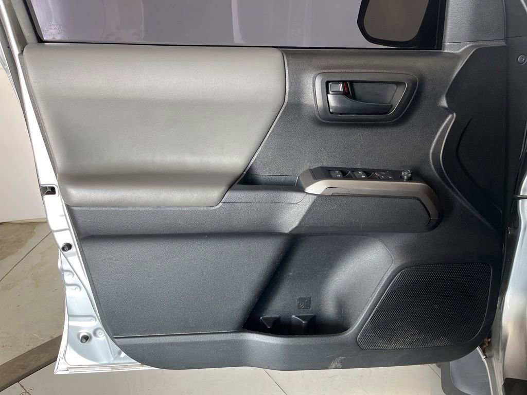 Used 2023 Toyota Tacoma SR5 RWD image 26