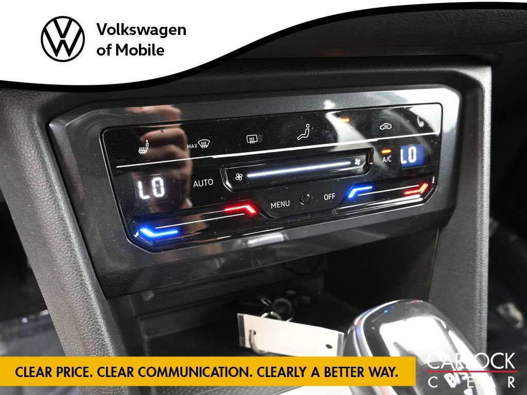 Used 2022 Volkswagen Tiguan SE image 19