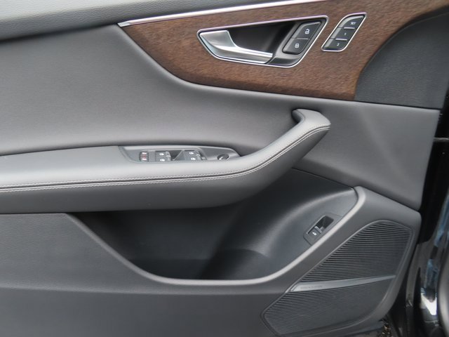 Used 2023 Audi Q8 Premium Plus w/ Premium Plus Package image 10