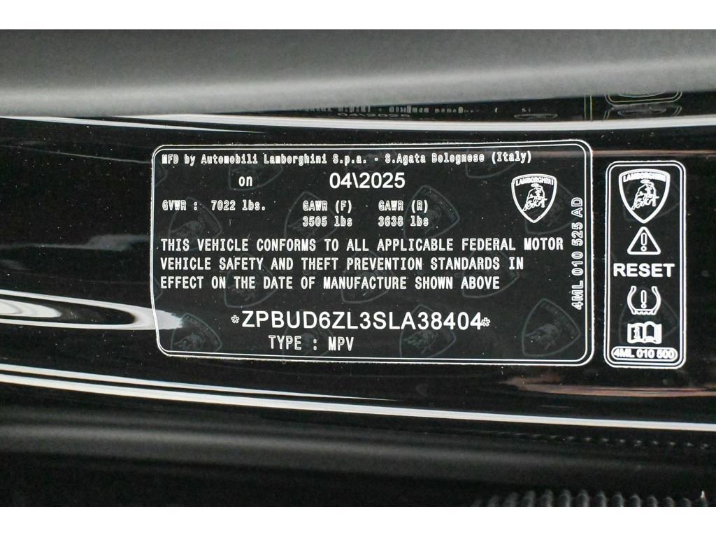 Used 2025 Lamborghini Urus SE image 88