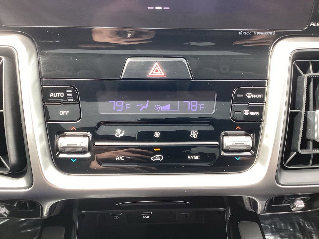 Used 2023 Kia Sorento S w/ Panoramic Sunroof Package AWD/4WD image 23