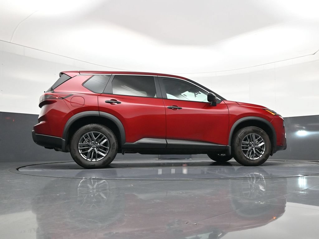 Used 2026 Nissan Rogue S FWD image 26