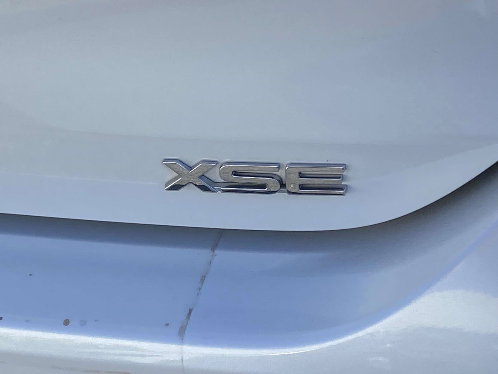 Used 2022 Toyota Highlander XSE FWD image 19