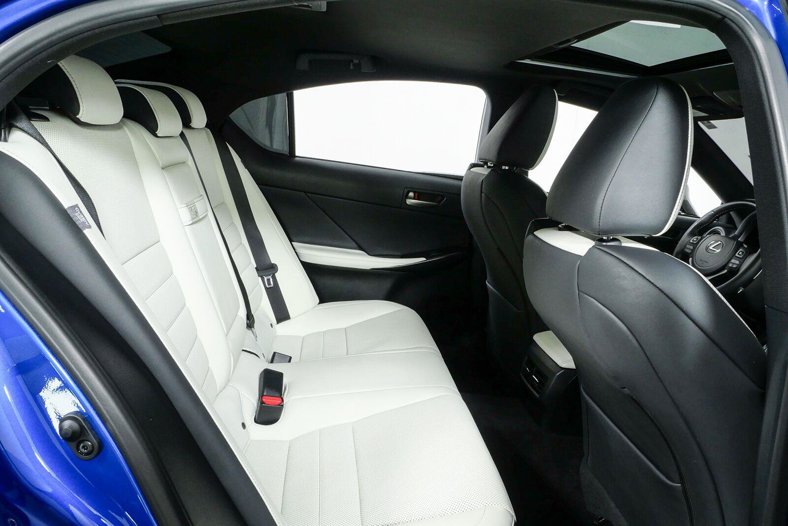 Used 2025 Lexus IS 350 F Sport RWD image 22