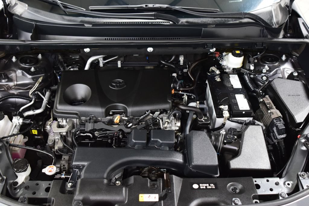 Used 2022 Toyota RAV4 XLE FWD image 26