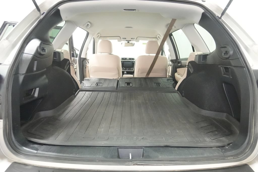 Used 2019 Subaru Outback 2.5i Premium AWD/4WD image 23
