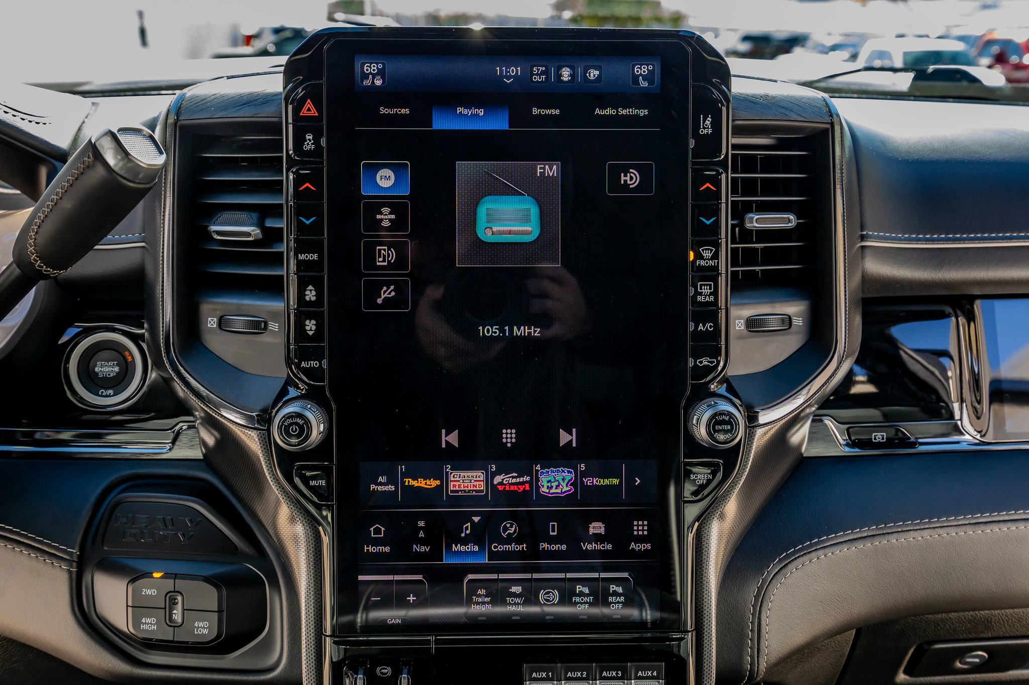 Used 2025 RAM 3500 Limited image 25