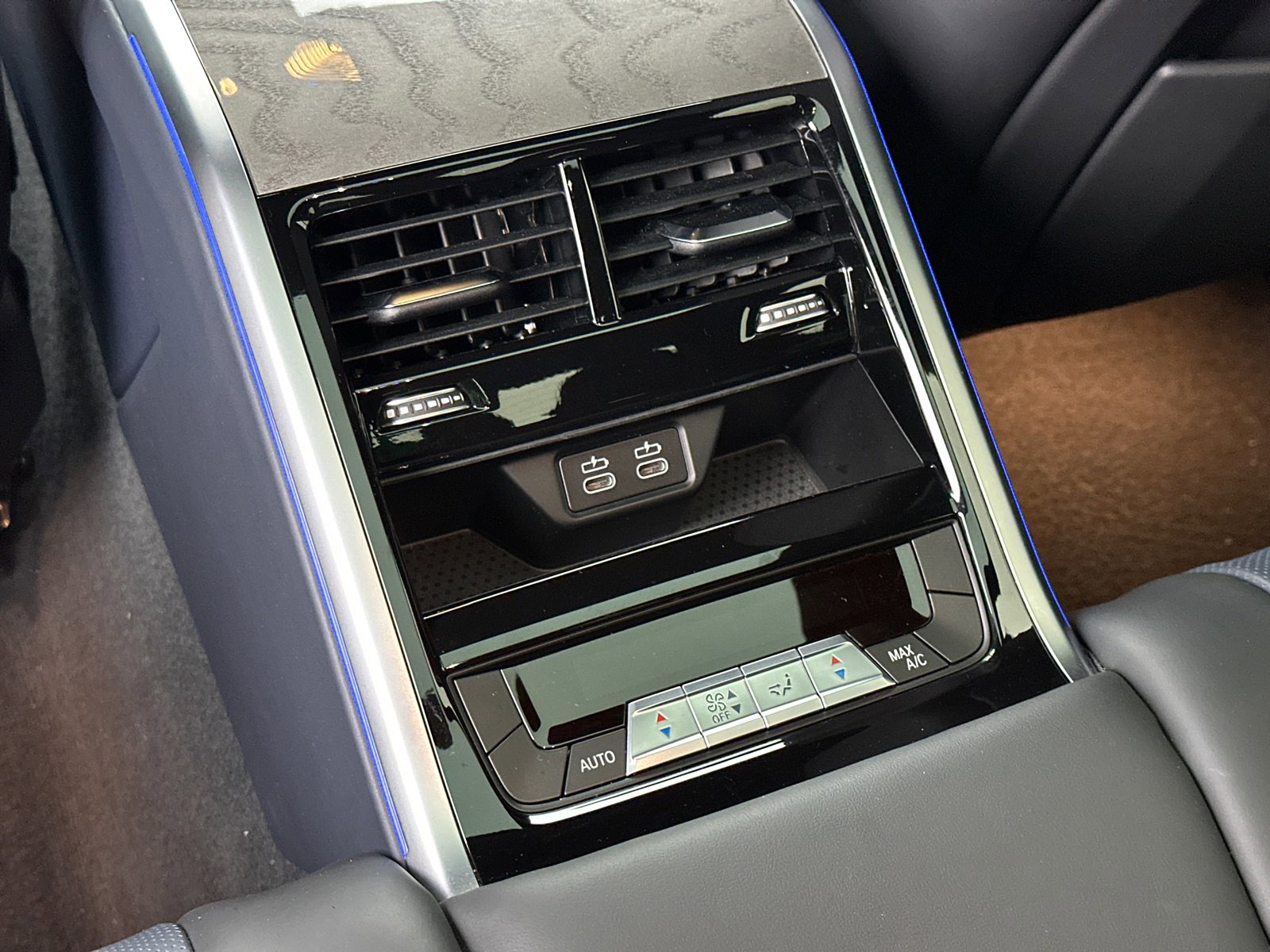 Used 2024 BMW 840i Gran Coupe w/ Driving Assistance Package image 25