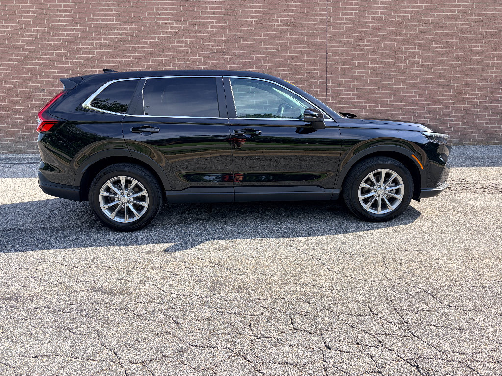 Used 2025 Honda CR-V EX image 6