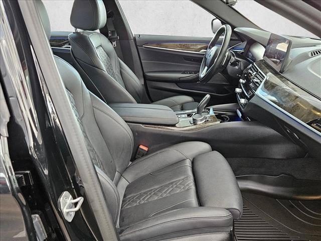 Used 2023 BMW 540i w/ Premium Package RWD image 17