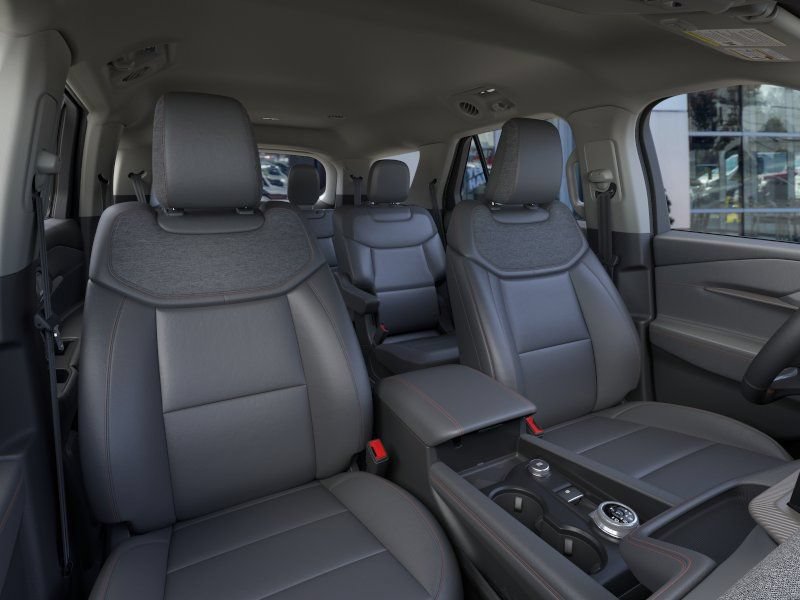 New 2026 Ford Explorer Active w/ Active Comfort Package AWD/4WD image 10