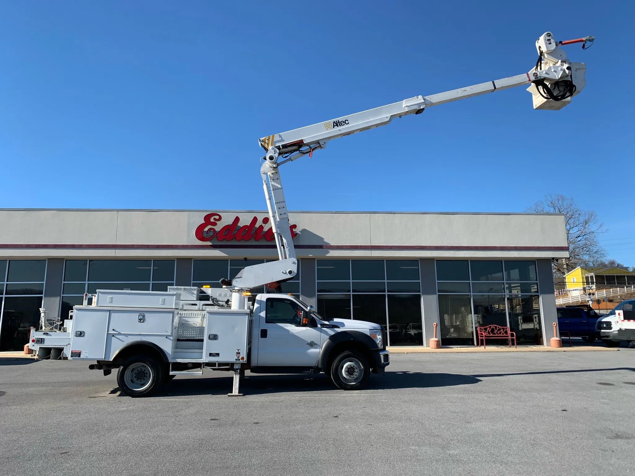 Used 2016 Ford F550 XL 165  W.B. 2D image 64