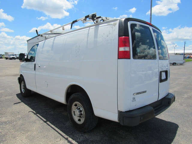 Used 2018 Chevrolet Express 2500 w/ Driver Convenience Package RWD image 5