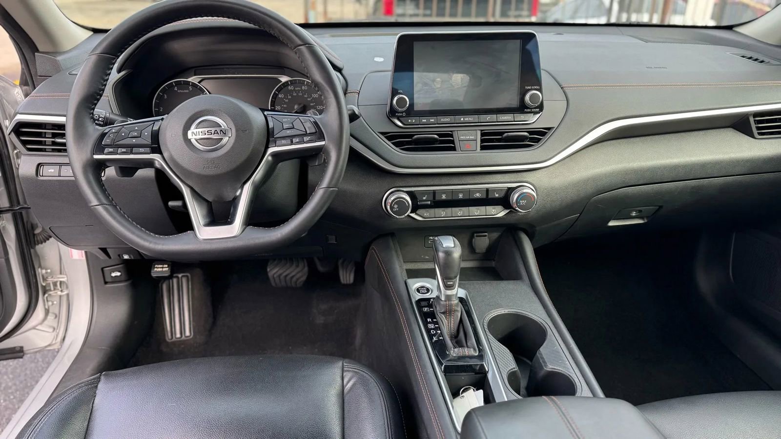 Used 2019 Nissan Altima 2.5 SR w/ SR Premium Package image 11