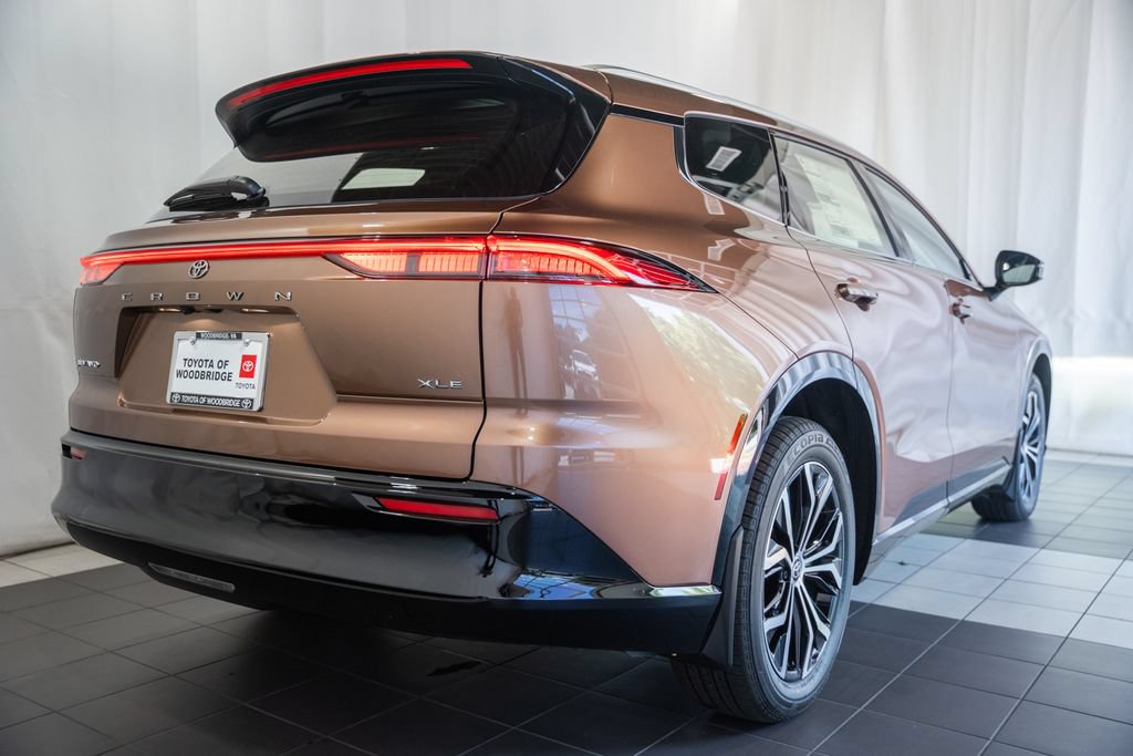New 2026 Toyota Crown Signia AWD/4WD image 4