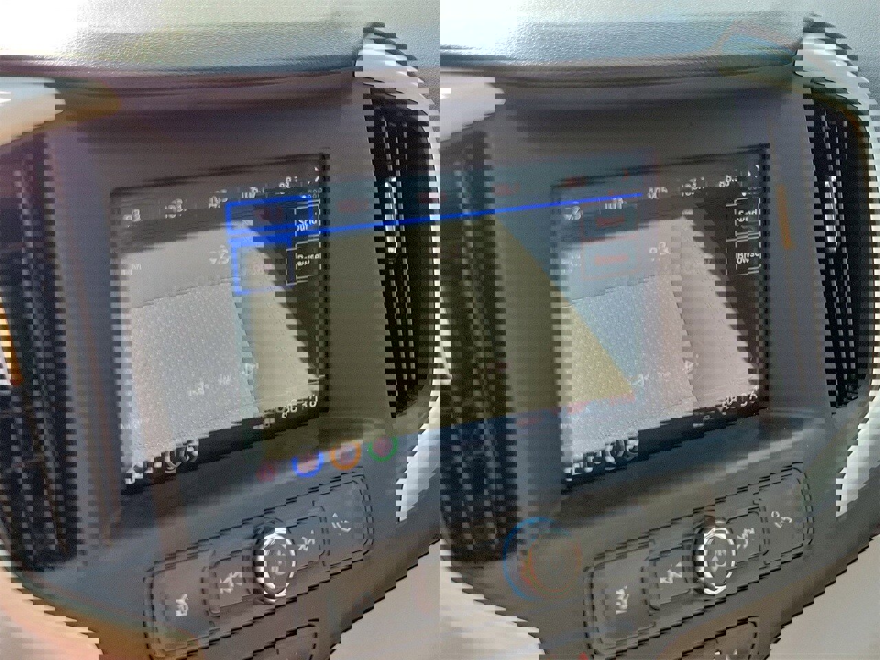 Used 2023 GMC Terrain SLE image 23