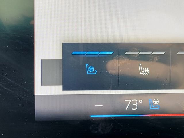 Used 2025 BMW 740i xDrive image 22