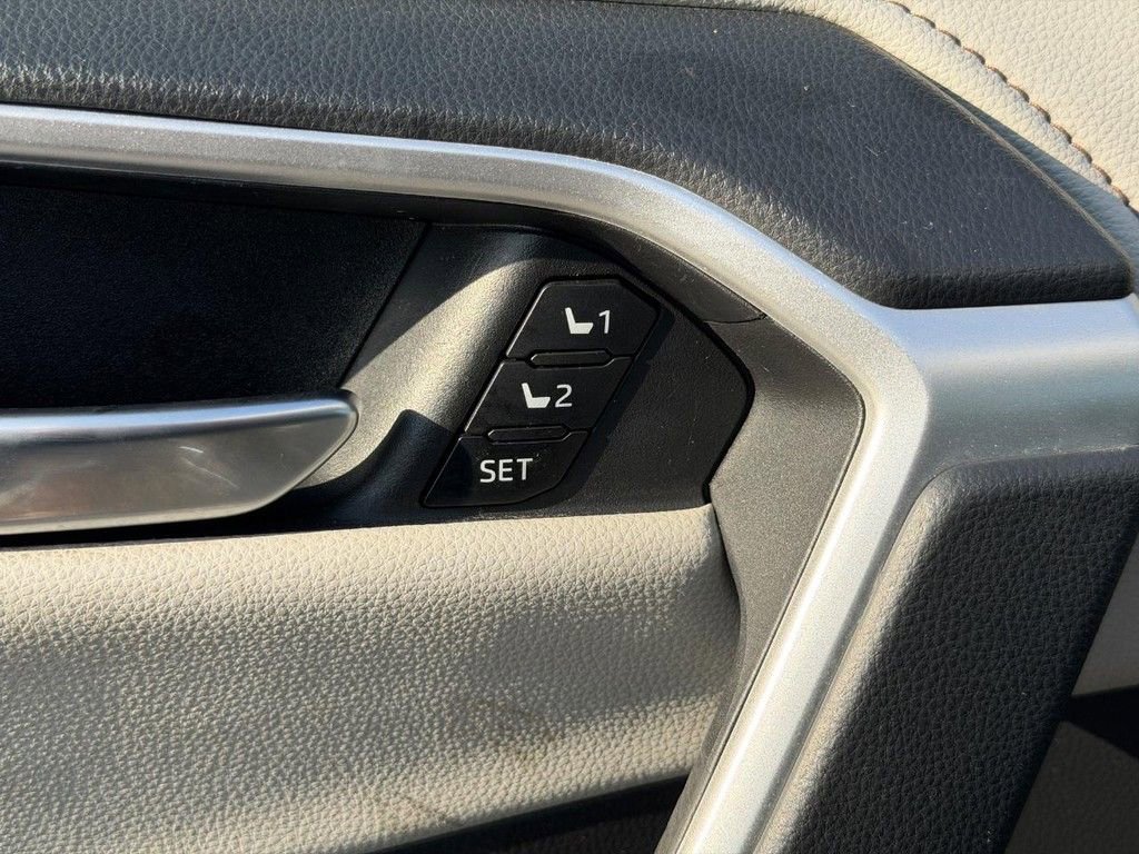 Used 2023 Toyota RAV4 Limited image 18