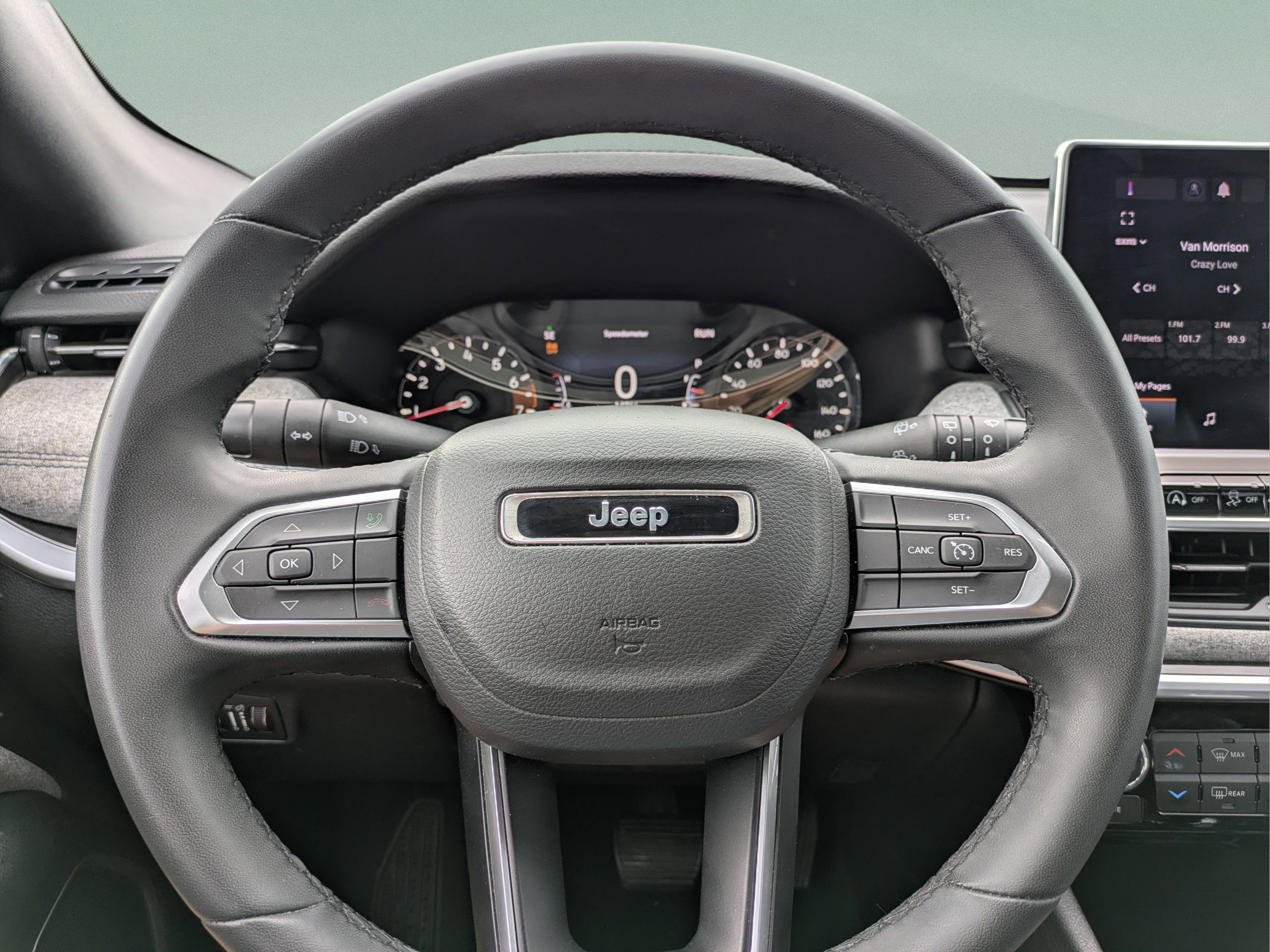 Used 2024 Jeep Compass Latitude AWD/4WD image 25