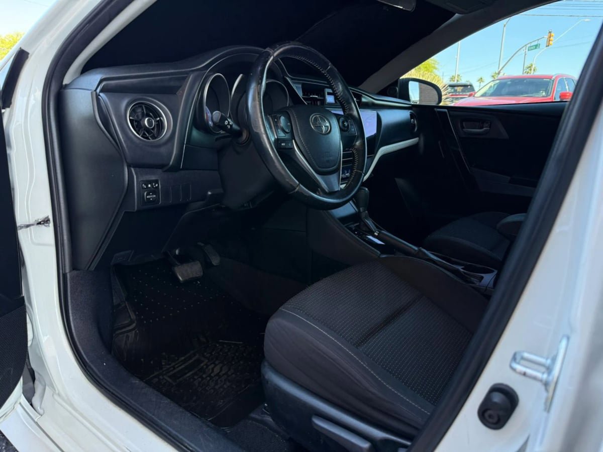 Used 2016 Scion iM image 28