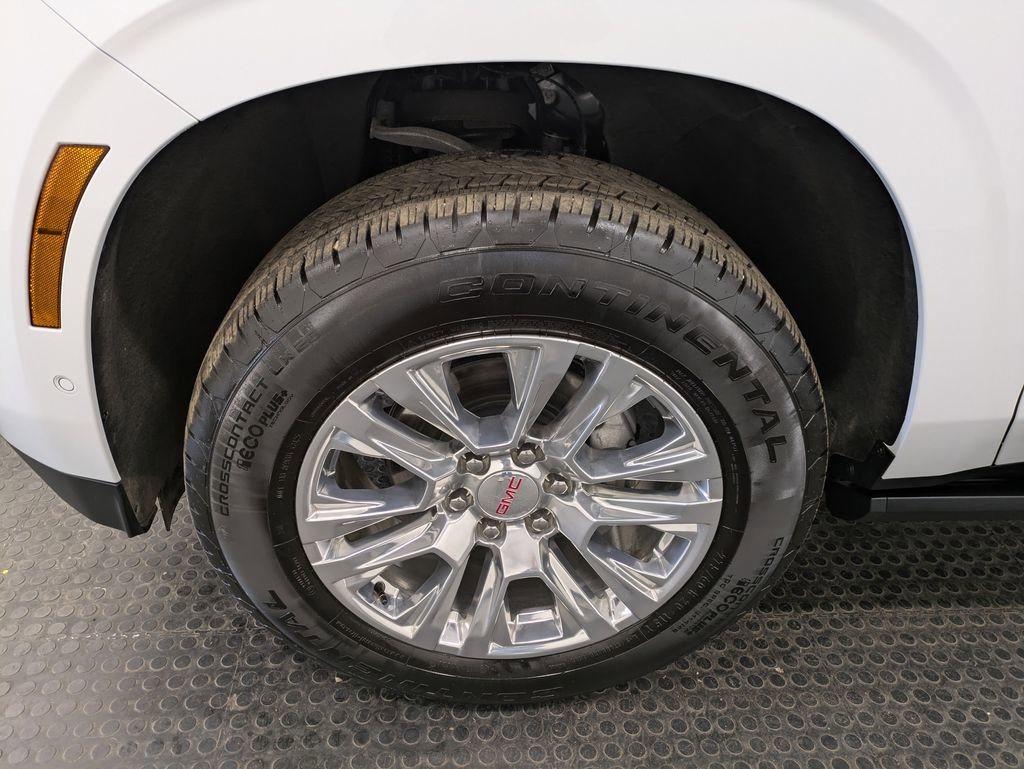 Used 2026 GMC Yukon XL Denali w/ Sun & Power Step Package AWD/4WD image 8