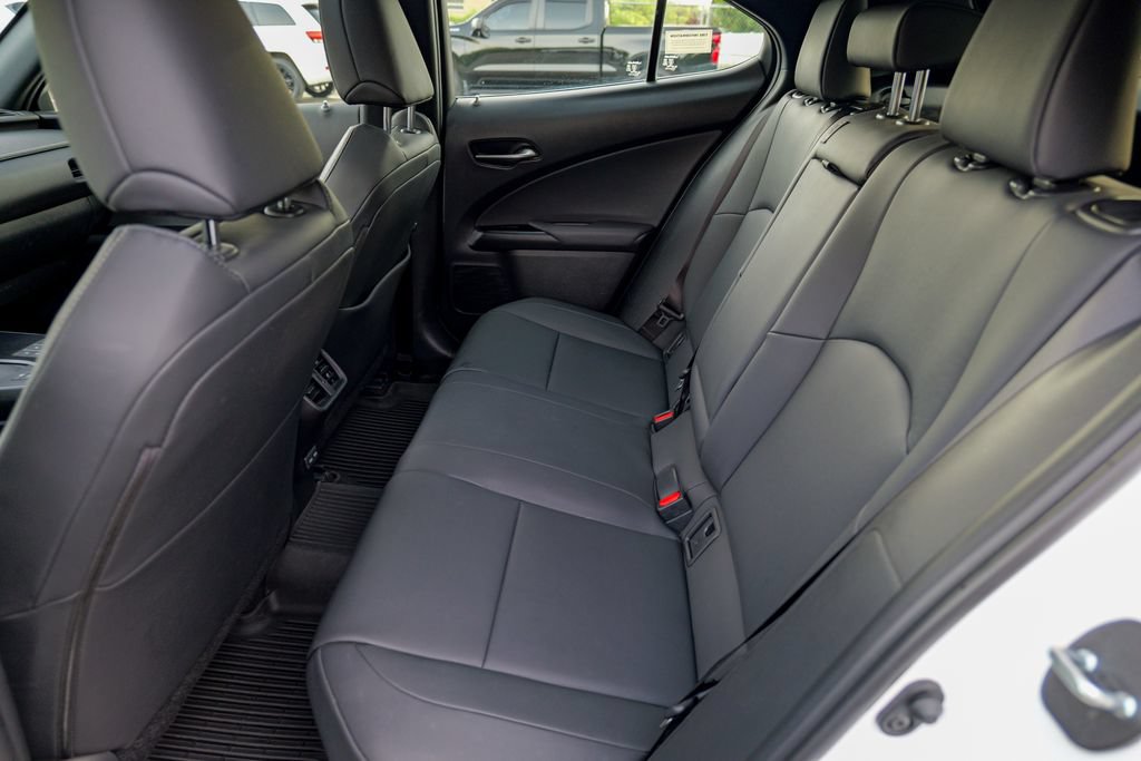 Used 2024 Lexus UX 250h F Sport AWD/4WD image 27