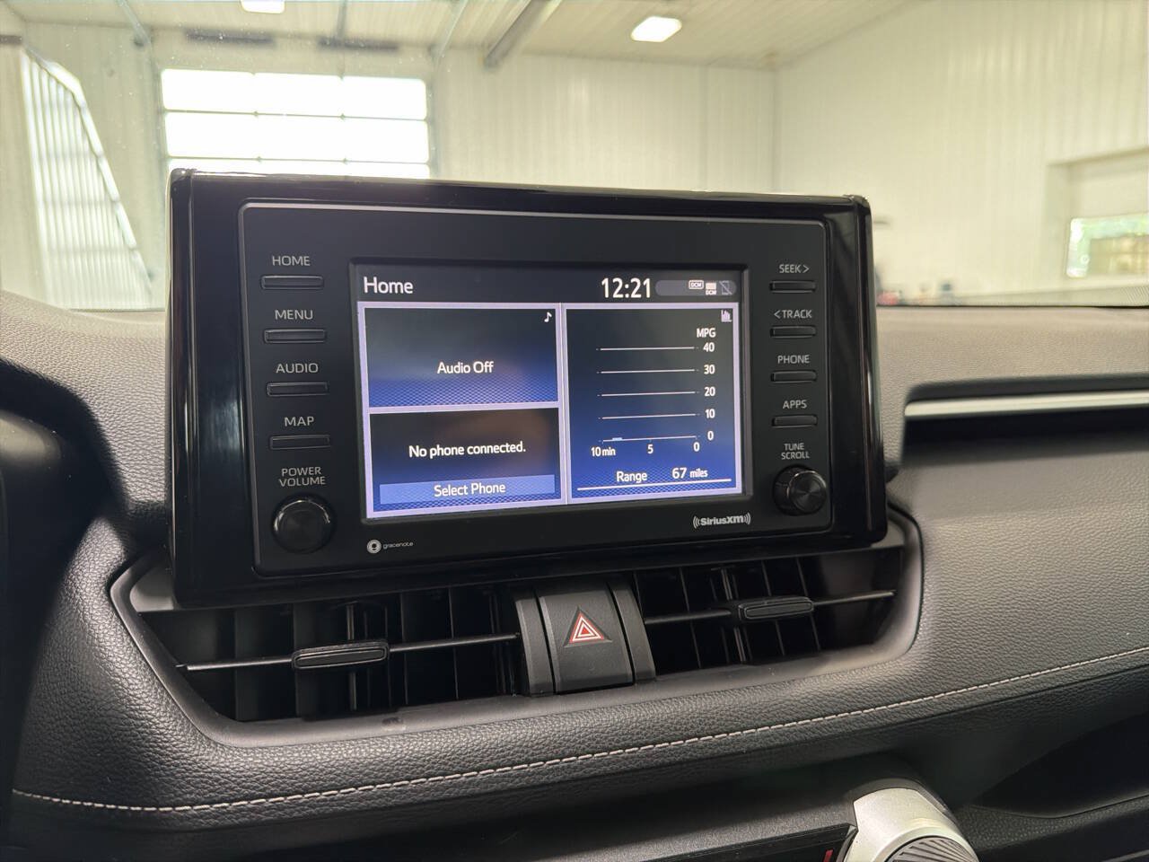 Used 2021 Toyota RAV4 LE FWD image 12