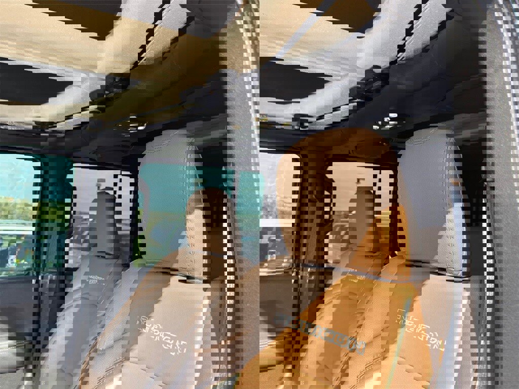 Used 2023 Jeep Wrangler Unlimited Rubicon w/ LED Lighting Group image 14