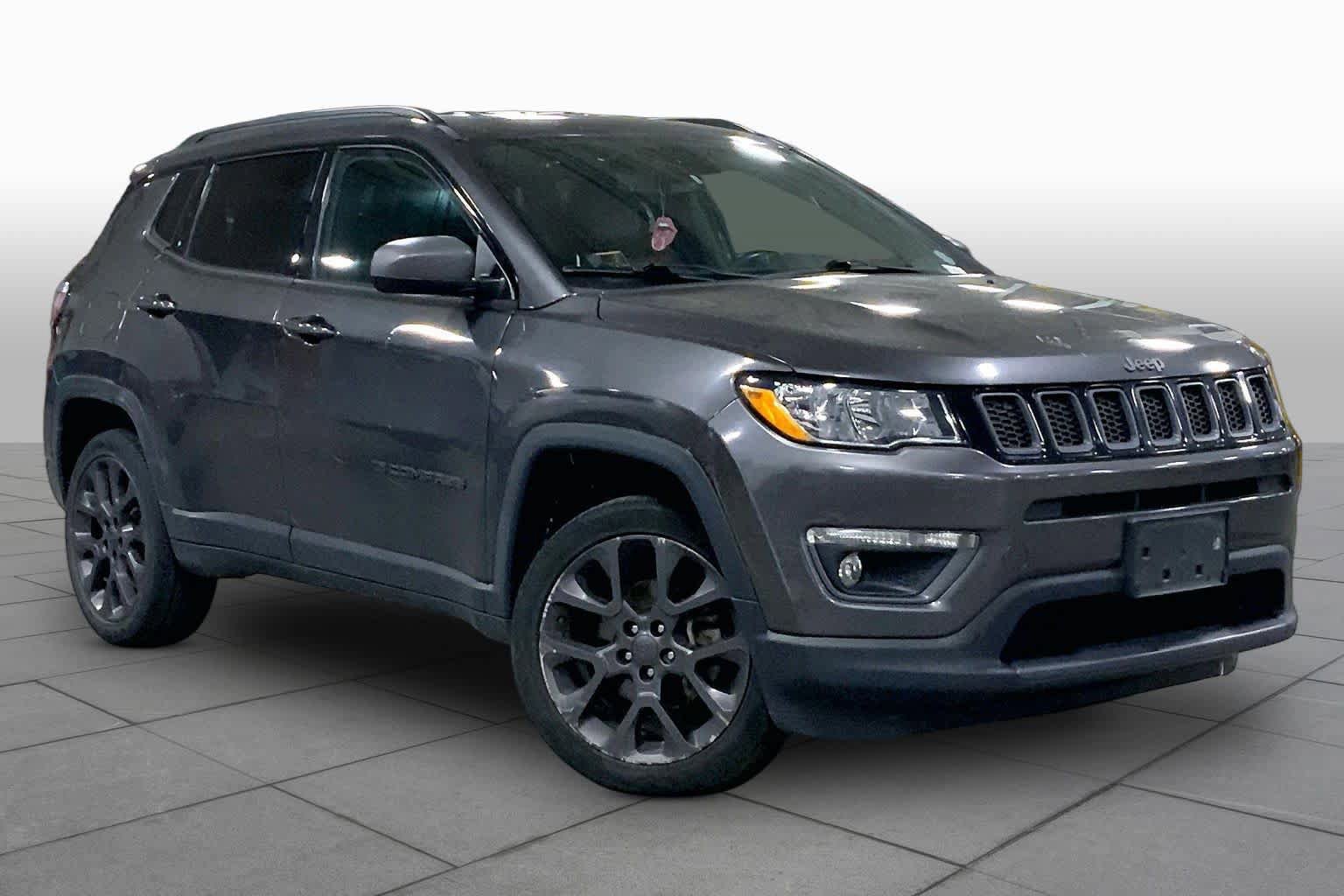 Used 2021 Jeep Compass Latitude AWD/4WD image 3