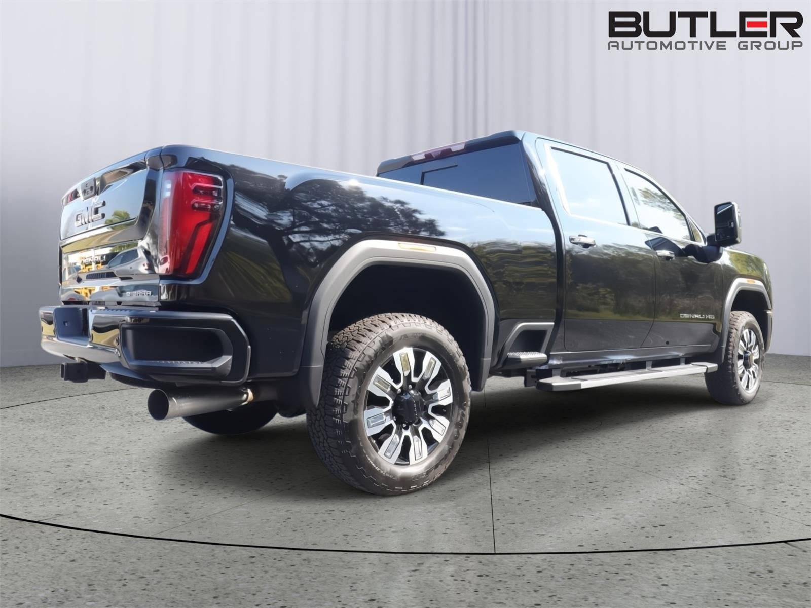 Used 2025 GMC Sierra 2500 Denali w/ Denali Reserve Package image 9