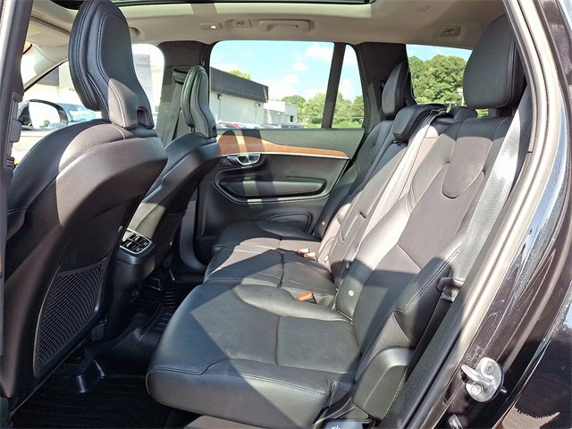 Used 2023 Volvo XC90 B6 Plus image 9