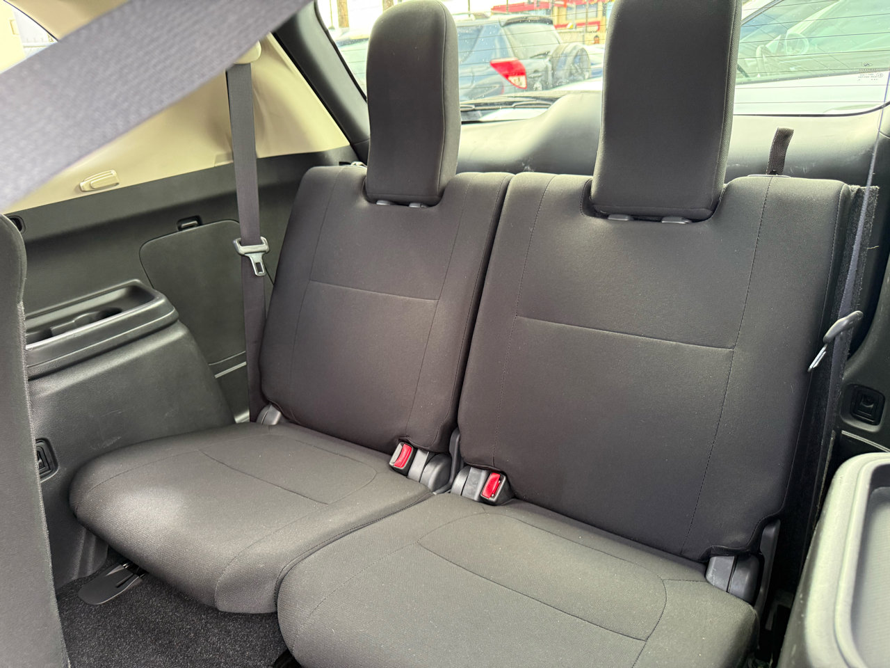 Used 2016 Mitsubishi Outlander SE image 13