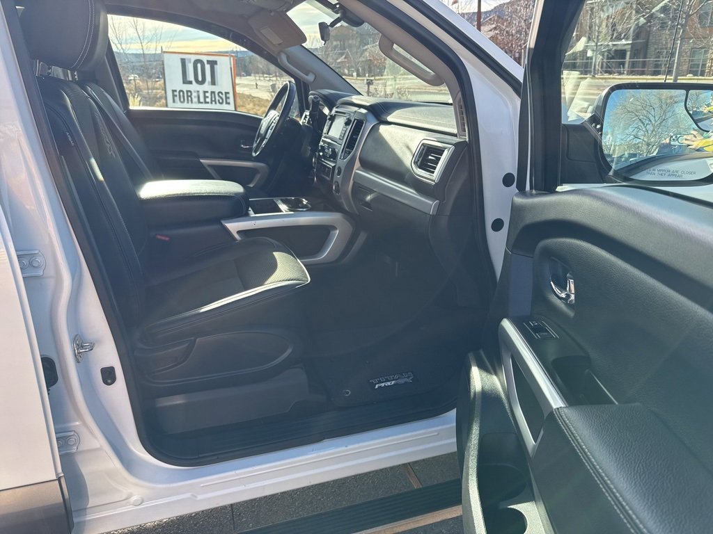 Used 2018 Nissan Titan PRO-4X image 14