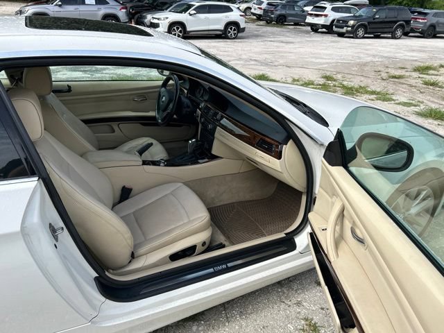 Used 2013 BMW 328i xDrive Coupe AWD/4WD image 9