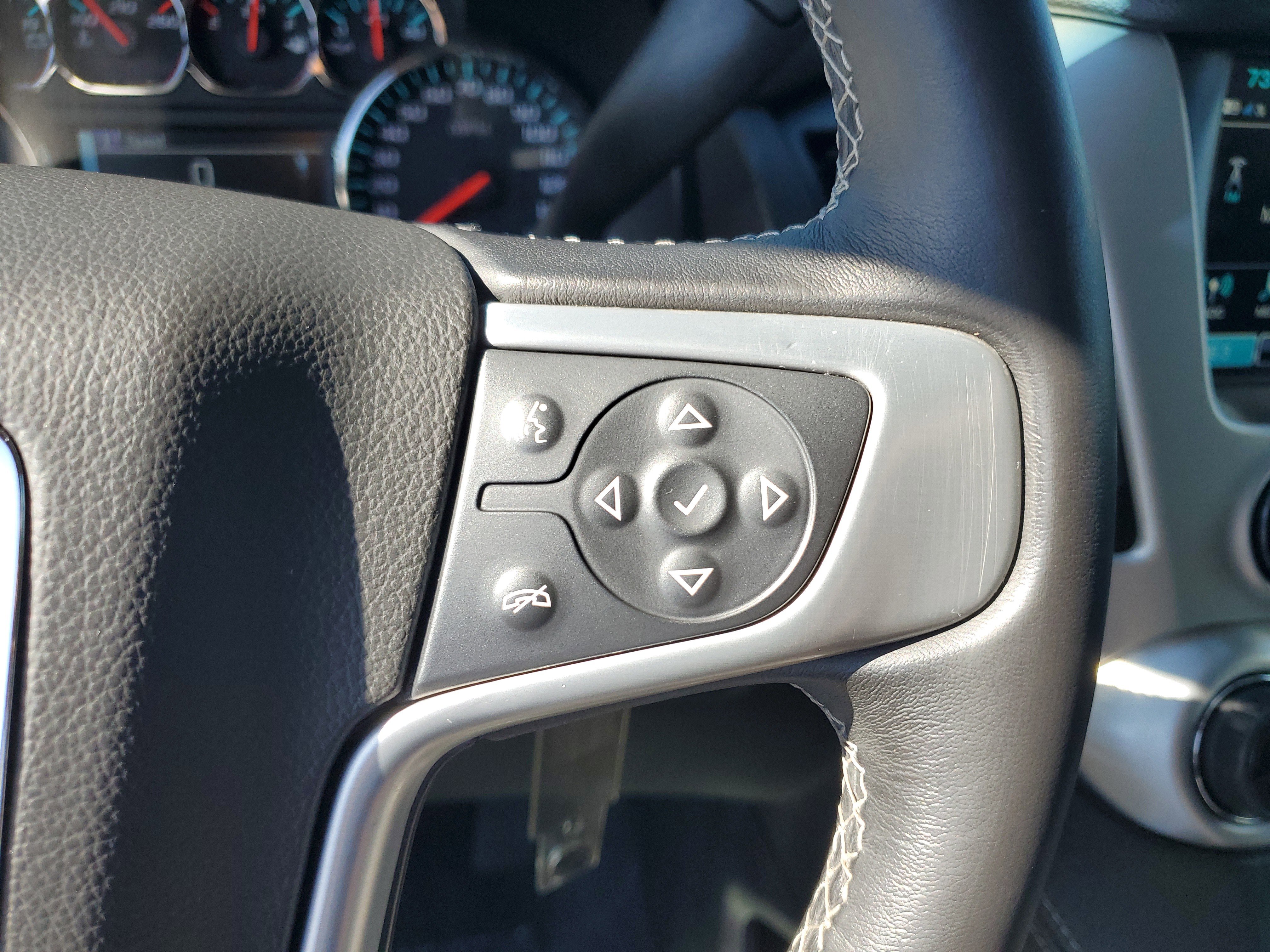 Used 2019 GMC Yukon SLE image 23