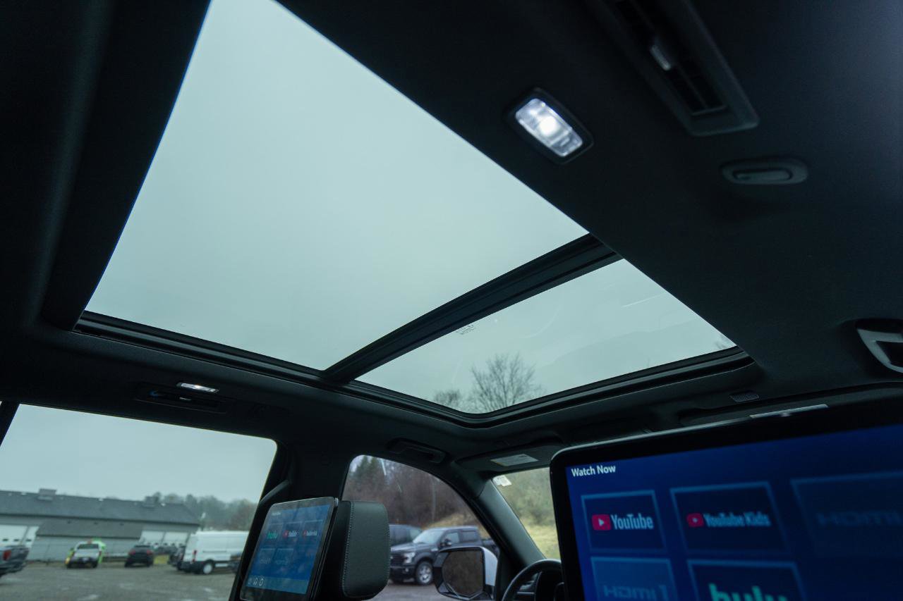 Used 2023 Chevrolet Tahoe LT w/ Luxury Package image 20