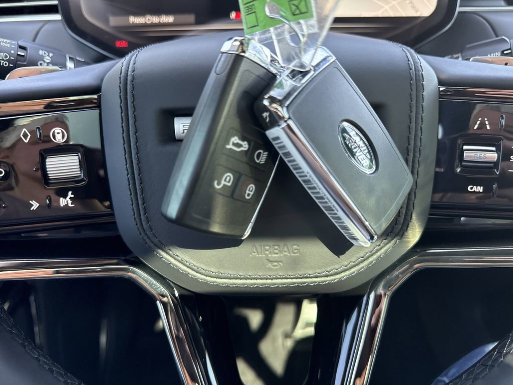 New 2025 Land Rover Range Rover Sport Dynamic SE image 33