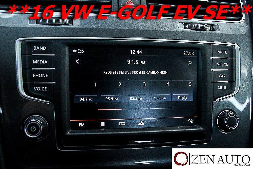 Used 2016 Volkswagen e-Golf SE FWD image 16