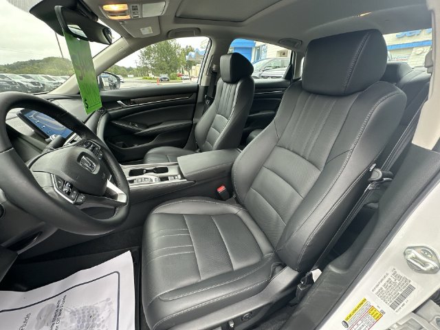 Used 2021 Honda Accord Touring image 16
