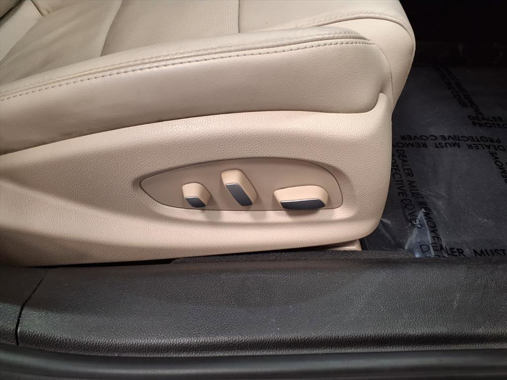 Used 2018 Cadillac XTS Luxury image 11