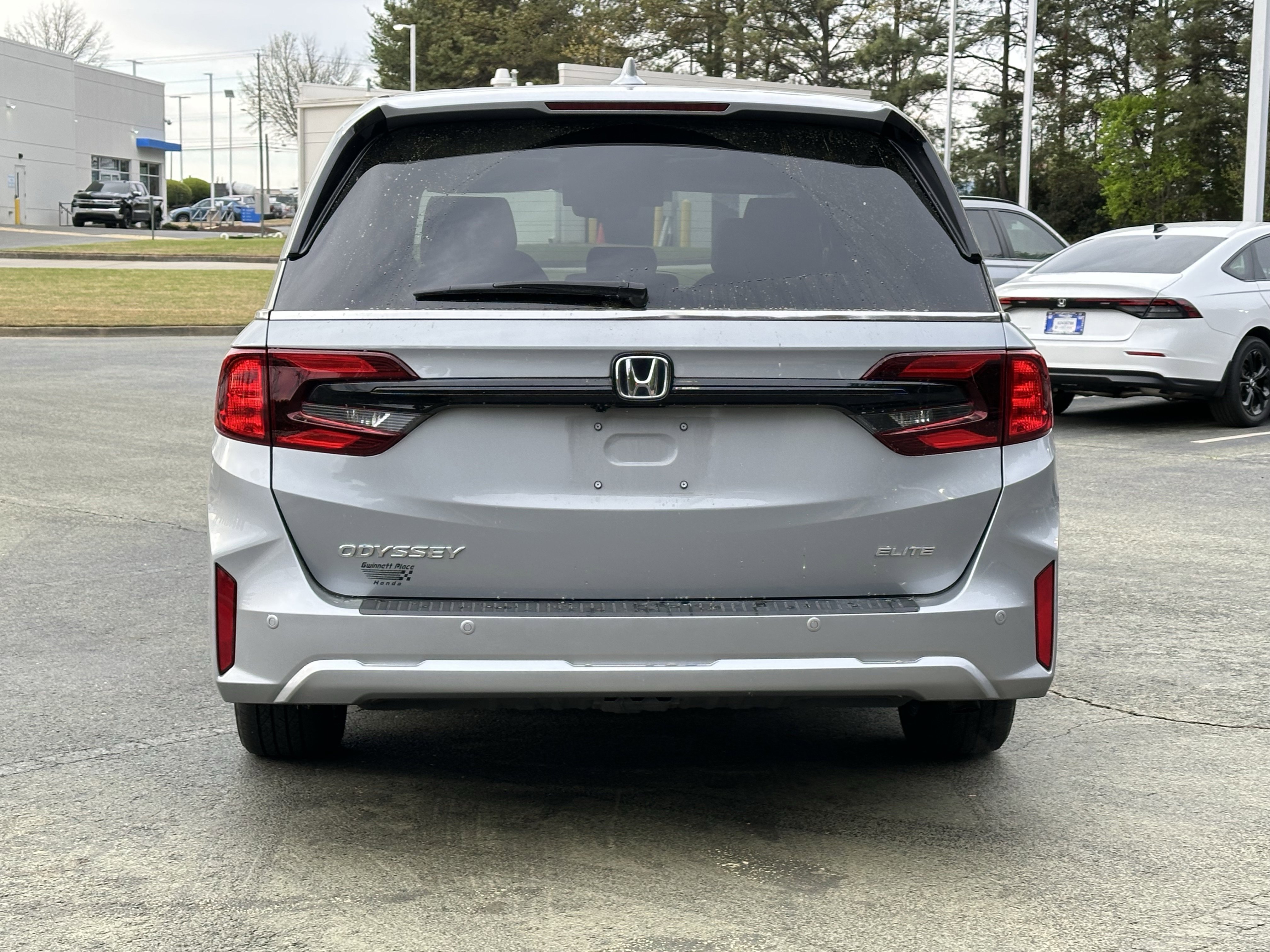 Used 2025 Honda Odyssey Elite image 12