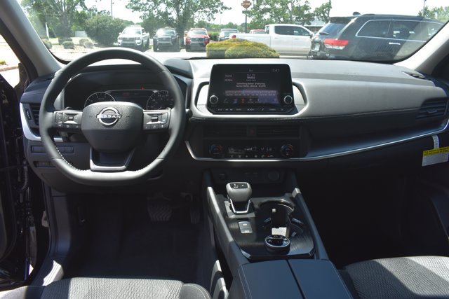 New 2026 Nissan Rogue SV AWD/4WD image 18