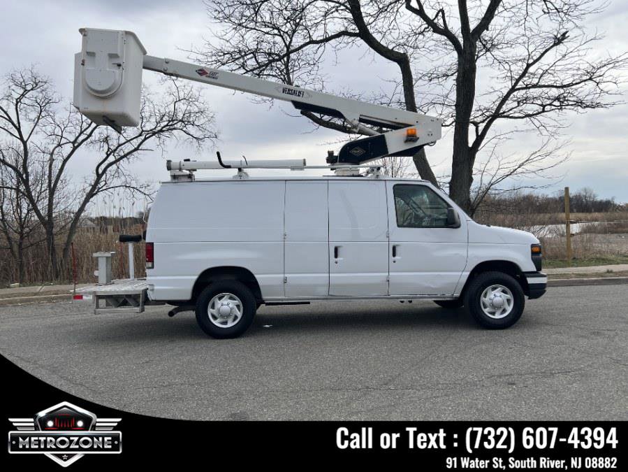 Used 2014 Ford E-350 and Econoline 350 Super Duty w/ Power Group image 7